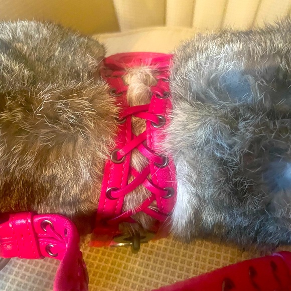 Coach Rabbit Fur Trimmed Pink Hobo Bag G04k-9443 - Picture 12 of 14